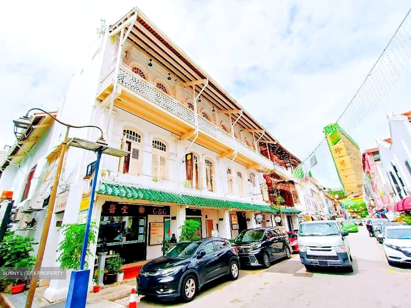 Royal At Chinatown (D1), Retail #608352761
